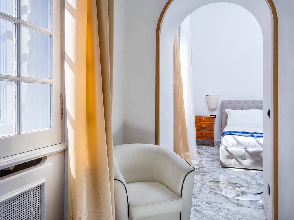 Guest house Queen Palace 2*